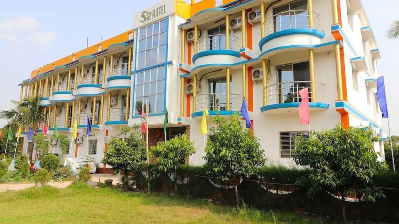 S2 Hotel in Sundarban with spacious grounds and premium accommodations