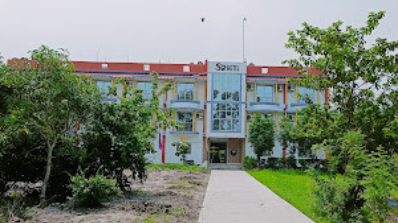 s2 hotel garden view